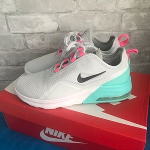 Women’s Nike Air Max Motion 2-Athletic shoes